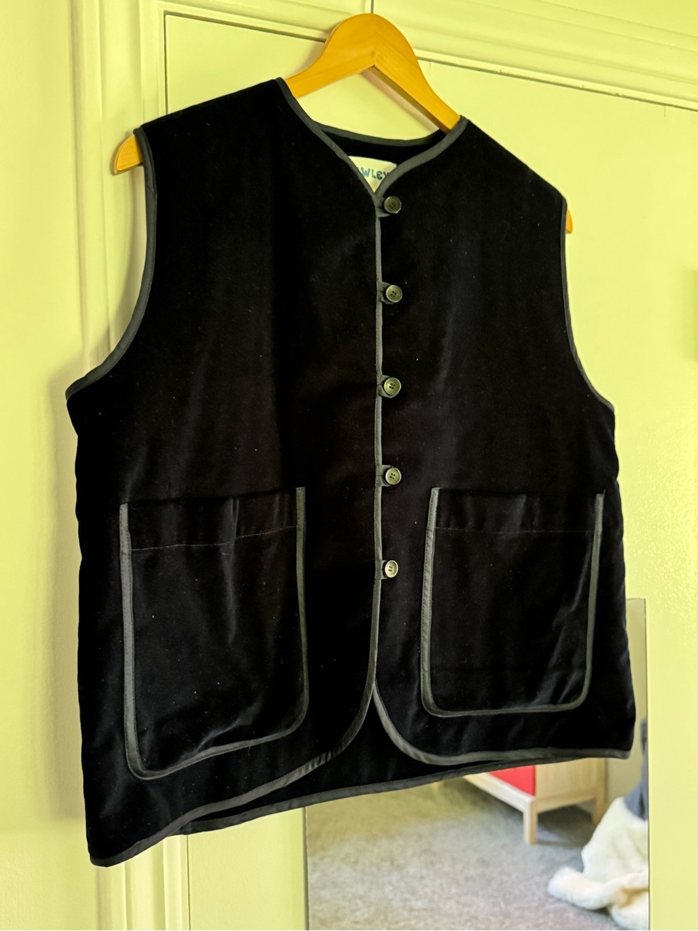Cawley studio imogen velvet vest navy